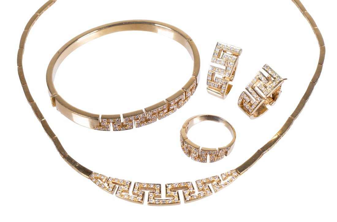 VINTAGE 18K GOLD AND DIAMOND GREEK KEY DESIGN JEWELRY SUITE (1 of 1)