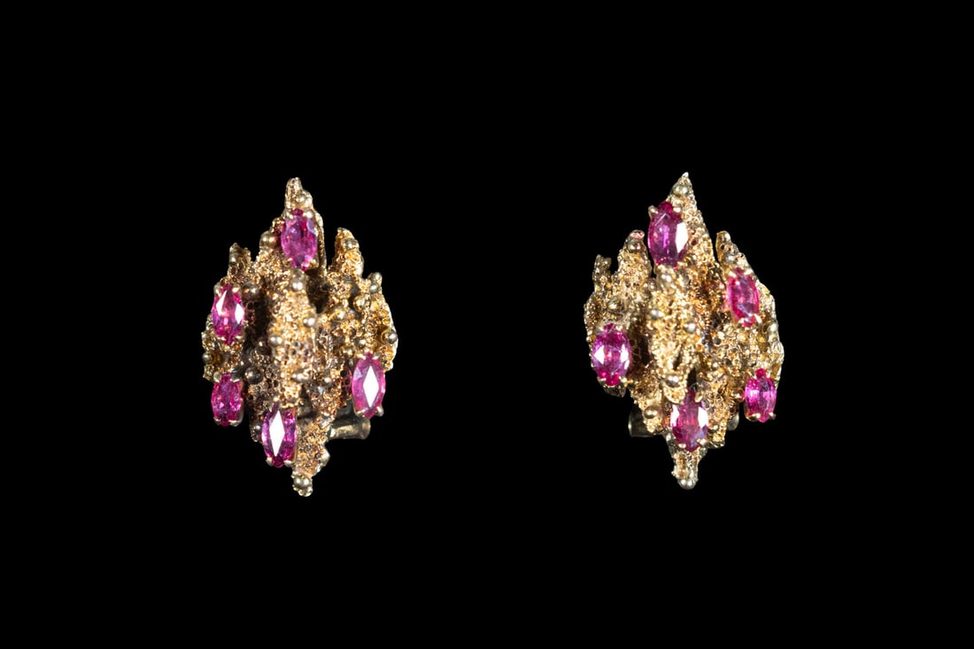 PR 14K YELLOW GOLD RUBY EARRINGS (1 of 2)