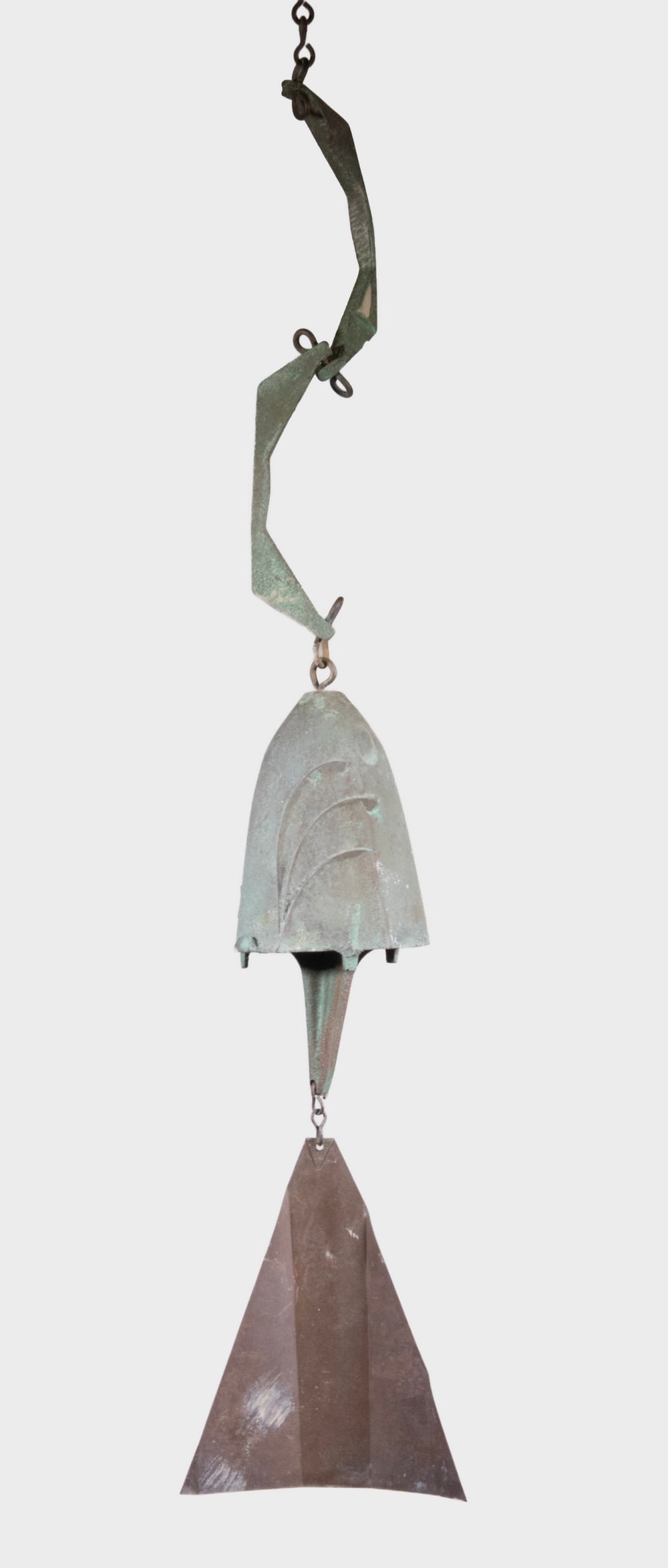 PAOLO SOLERI (ITALIAN-AMERICAN, 1919-2013), ARCOSANTI BRONZE WINDBELL: PAOLO SOLERI (ITALIAN-AMERICAN, 1919-2013), ARCOSANTI BRONZE WINDBELL Arcosanti bronze windbell, cast with foundry mark, suspended with original bronze clapper and wind catcher, having a natural