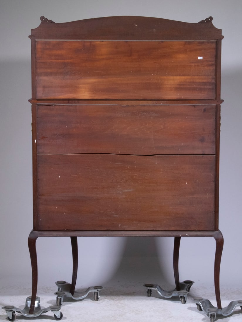 FRENCH DISPLAY CABINET - 4