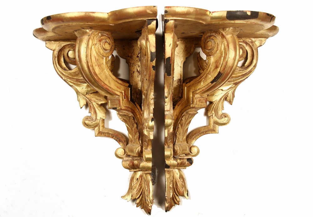 PAIR OF GILTWOOD CORNER BRACKETS - Pair of 19th c.: PAIR OF GILTWOOD CORNER BRACKETS - Pair of 19th c. Italian Water Gilt Walnut Baroque Style Corner Brackets, 19" x 11 3/4", losses to gilding.