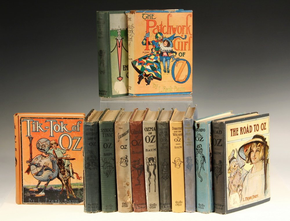 (13) WIZARD OF OZ BOOKS - Including: The Wizard of Oz;: (13) WIZARD OF OZ BOOKS - Including: The Wizard of Oz; (2) Dorothy; Ozma; Emerald City; Tik-Tok; Rinki-Tink; Cowardly Lion; Scaliwagons; Glinda; Patchwork Girl (dustjacket); Kabumpo & The Road to Oz.