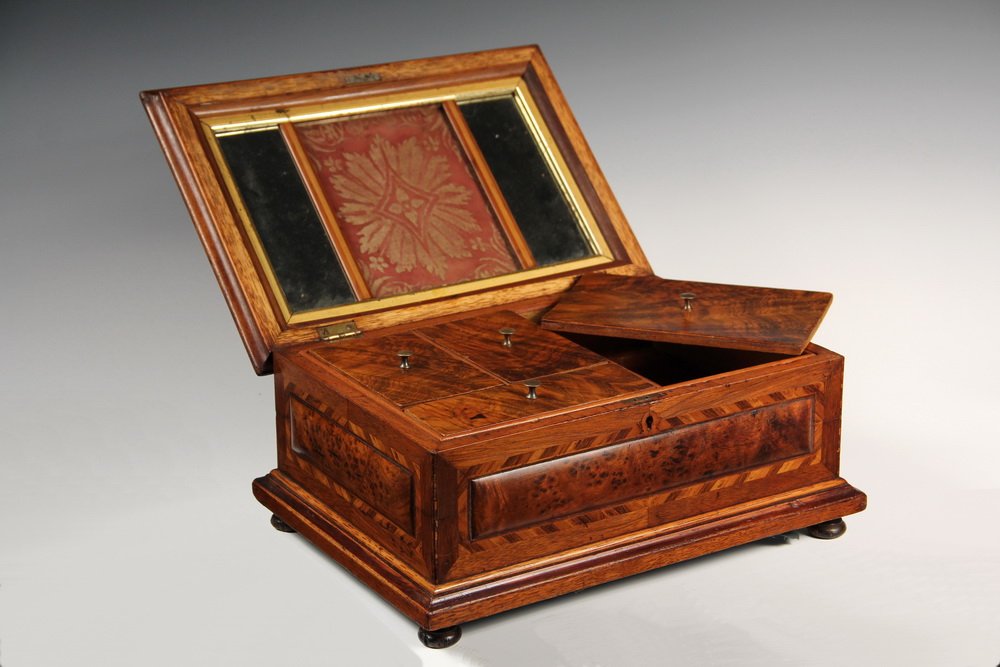 ITALIAN JEWELRY BOX - 19th c. Casket Top Box in mixed: ITALIAN JEWELRY BOX - 19th c. Casket Top Box in mixed exotic woods, with center dome, molded edge top and base, small bun feet, the interior with lift-out tray having four covered compartments, two sm