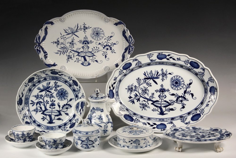 (18 PCS) MEISSEN PORCELAIN - Including: Serving Bowl,: (18 PCS) MEISSEN PORCELAIN - Including: Serving Bowl, Large Platter, Medium Platter, Legged Cake Plate, Covered Plate, Sugar Bowl, Coffee Pot, (2) Cups & Saucers, (2) Dinner Plates, (2) Luncheon Plate