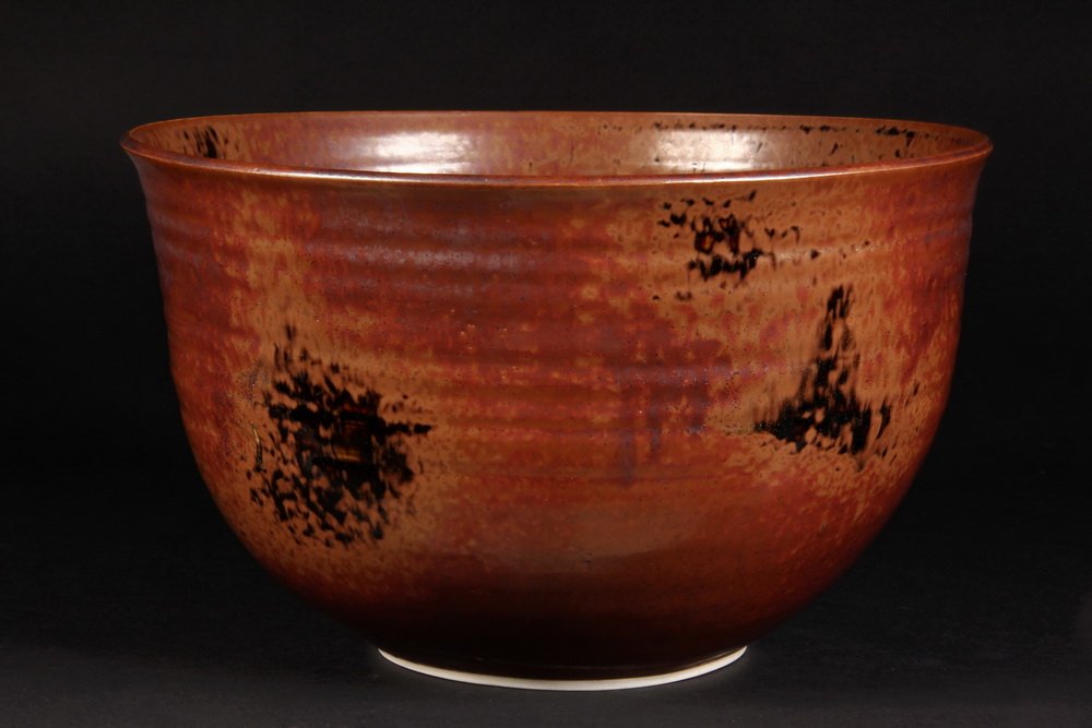 BROTHER THOMAS BEZANSON POTTERY - Very Large Deep: BROTHER THOMAS BEZANSON POTTERY - Very Large Deep Ribbed Bowl with slightly flared rim, in red iron and ash glaze. Signed. 7 1/2" x 12 1/2" diam. Fine condition.