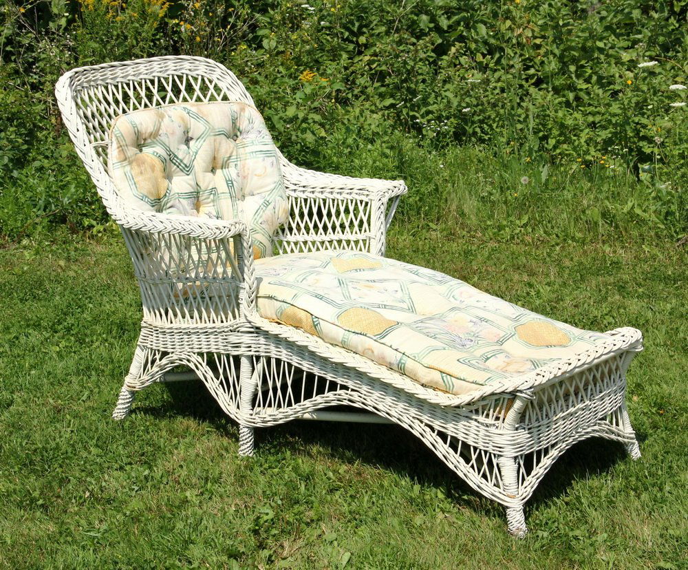 WHITE WICKER CHAISE LOUNGE - Bar Harbor Pattern, circa: WHITE WICKER CHAISE LOUNGE - Bar Harbor Pattern, circa 1910, with cushions. 19" seat, 26" arms, 39" back. 33" x 68". Good condition, cushions stained. From the Estate of Roselle Cassidy Flynn, Kennebu
