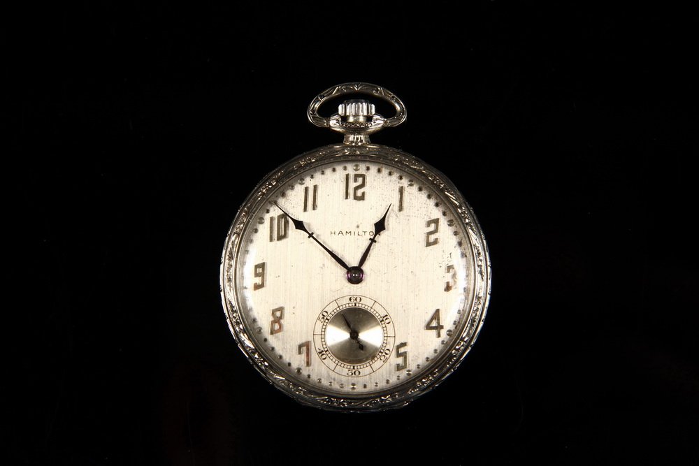 GENT'S POCKET WATCH - Art Deco 18K White Gold Hamilton: GENT'S POCKET WATCH - Art Deco 18K White Gold Hamilton Open Face Dress Pocket Watch, Masterpiece Model, 23 jewels, sn 3002492 In original box. 1 3/4" diam. Fine condition.