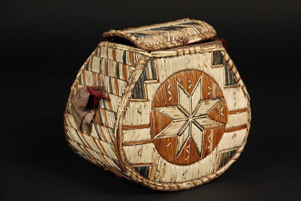 MICMAC QUILLWORK PURSE Circa 1840 Birch Bark Reticule