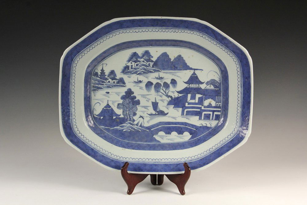 CHINESE EXPORT PORCELAIN PLATTER - Massive Cantonese: CHINESE EXPORT PORCELAIN PLATTER - Massive Cantonese Early 'Blue Willow' Pattern Deep Platter, rectangular with canted corners, having well painted decoration, mid 19th c. 15 1/4" x 18 3/4" x 2 3/8".