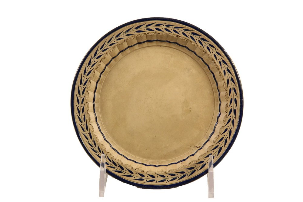 ENGLISH CANEWARE PLATE - Butter Yellow Plate with blue: ENGLISH CANEWARE PLATE - Butter Yellow Plate with blue enamel border, impressed mark 'Turner' for John Turner, Lane End, North Staffordshire, circa 1790. 6" diam. Good condition.