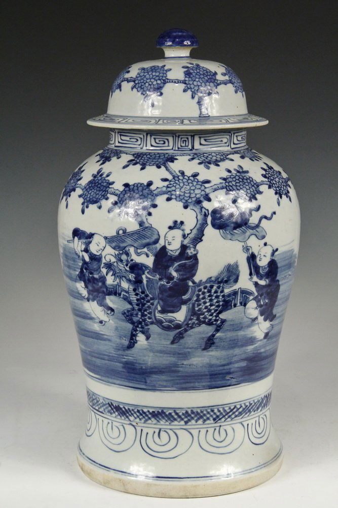 LARGE CHINESE COVERED JAR - Export Storage Jar, in (1 of 4)
