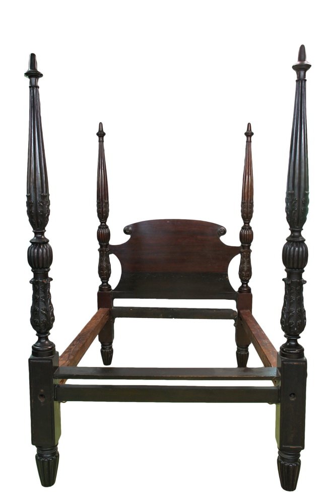 AMERICAN CHIPPENDALE BED - Early 19th c. Four-Poster in (1 of 3)