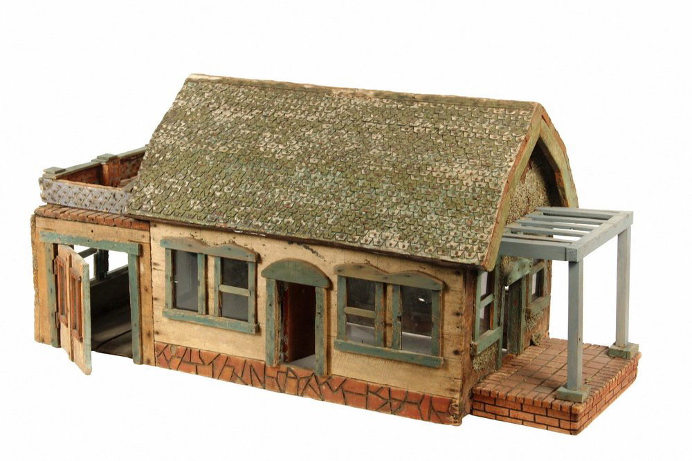 FOLK ART DOLL HOUSE - American Arts & Crafts Era (1 of 2)