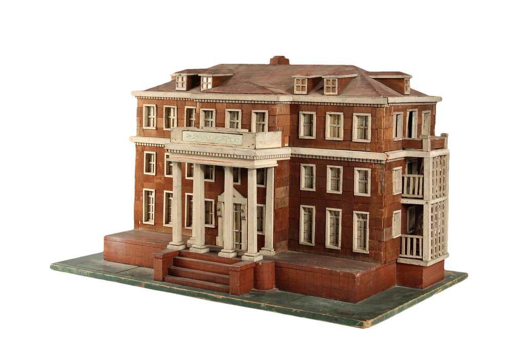 ARCHITECTURAL SCALE MODEL - Hotel Chalfonte, Pinehurst (1 of 3)