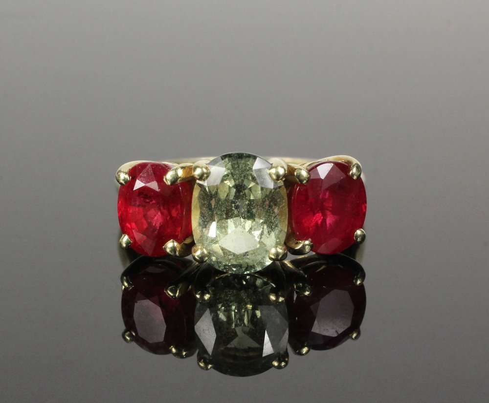 LADY'S RING - 18K Yellow Gold and Sapphire Ring, set (1 of 2)