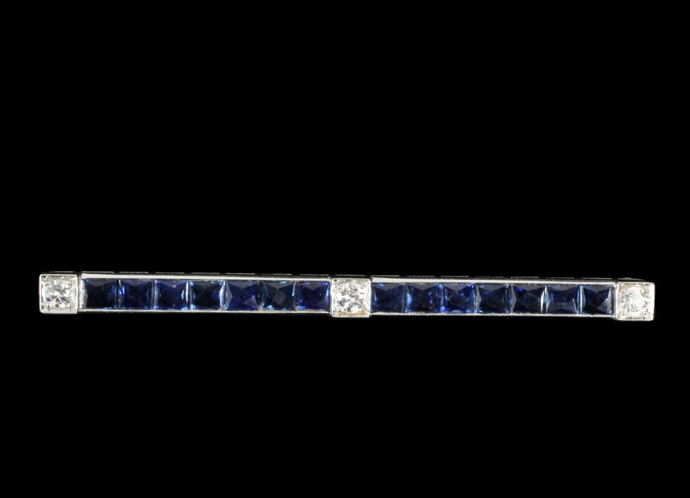 BROOCH - Edwardian Platinum Bar Pin Form Brooch set (1 of 1)