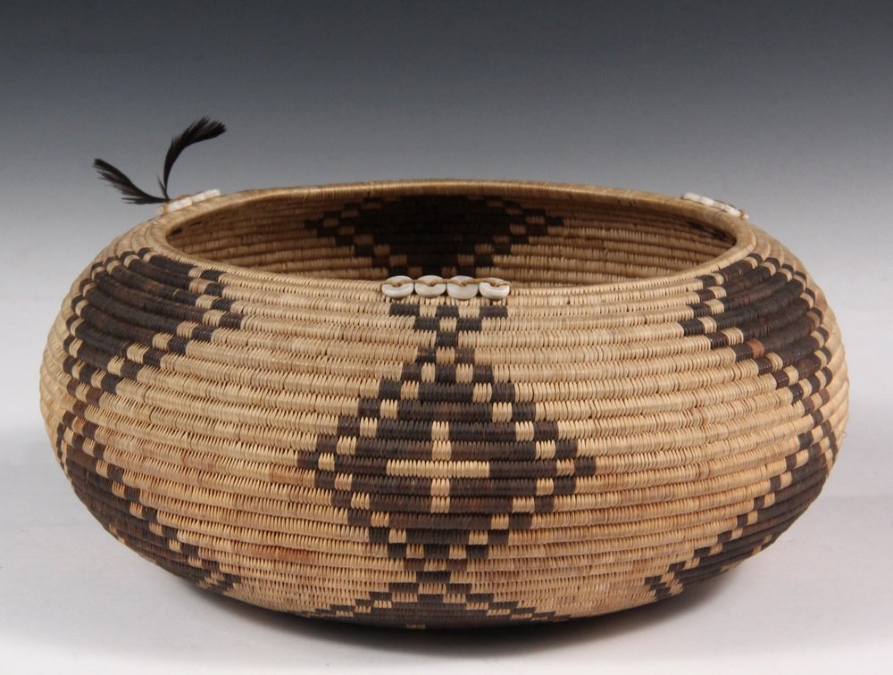 FINE NATIVE AMERICAN BASKET - Pomo Indian Coil Built: FINE NATIVE AMERICAN BASKET - Pomo Indian Coil Built Bowl, north central California, circa 1900, with repeating geometric design featuring crosses, three sets of four bone buttons on the rim, all once