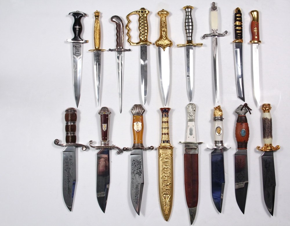 (17) REPLICA DAGGERS - All but one are Franklin Mint,: (17) REPLICA DAGGERS - All but one are Franklin Mint, including ancient and nationalistic forms, only the Egyptian 24K Gold Dagger of Tutankahmen comes with a scabbard; PLUS Commemorative Bowie Knife 