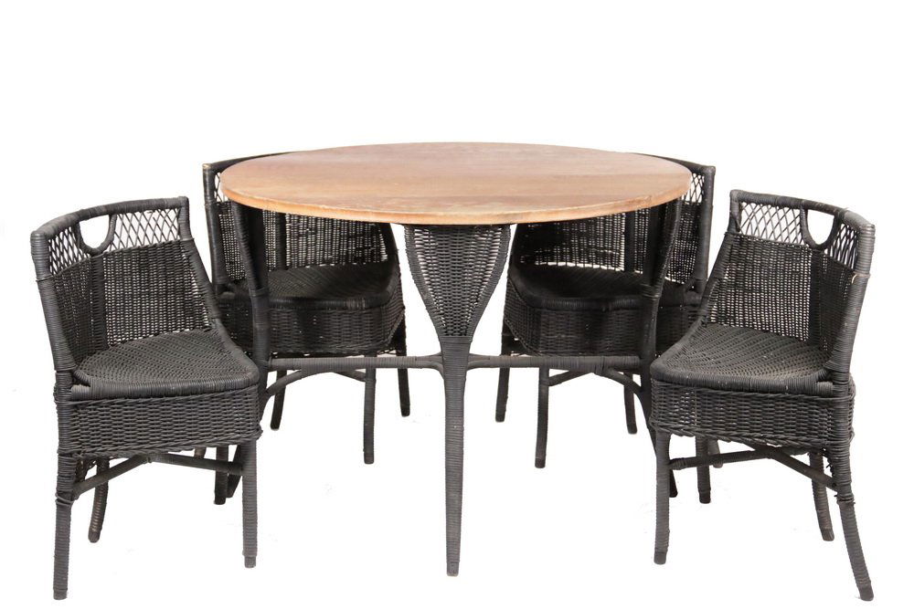 VINTAGE WICKER BRIDGE SET - Scarce Round Gaming Table (1 of 5)