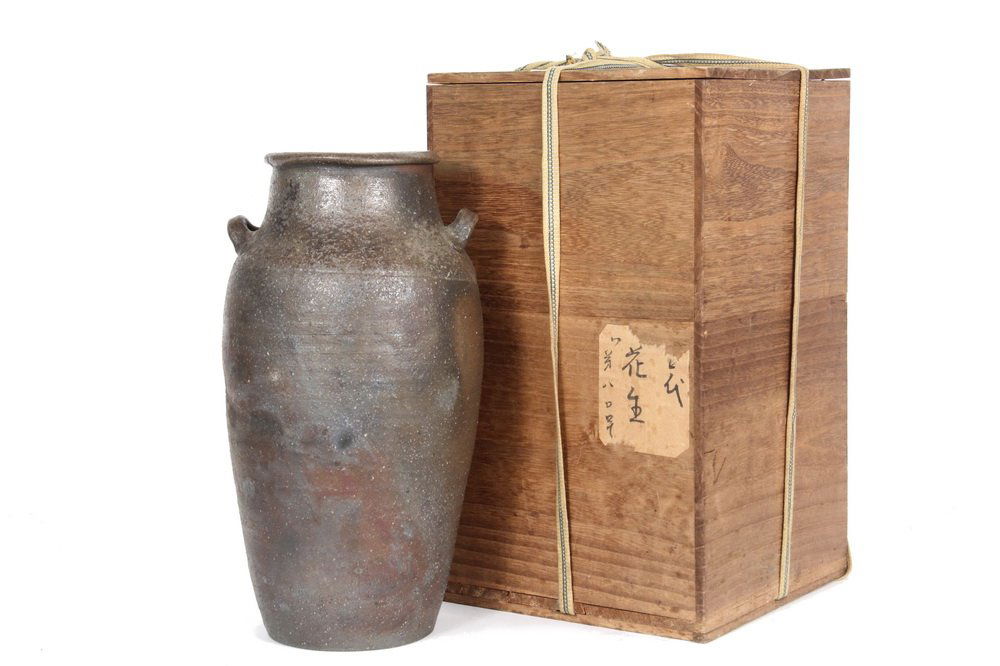 JAPANESE POTTERY CONTAINER - Bizen Stoneware Food (1 of 6)