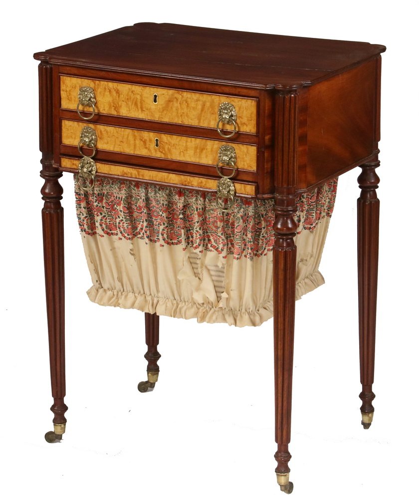 LADY'S WORK STAND - Sheraton Period Mahogany Stand (1 of 3)