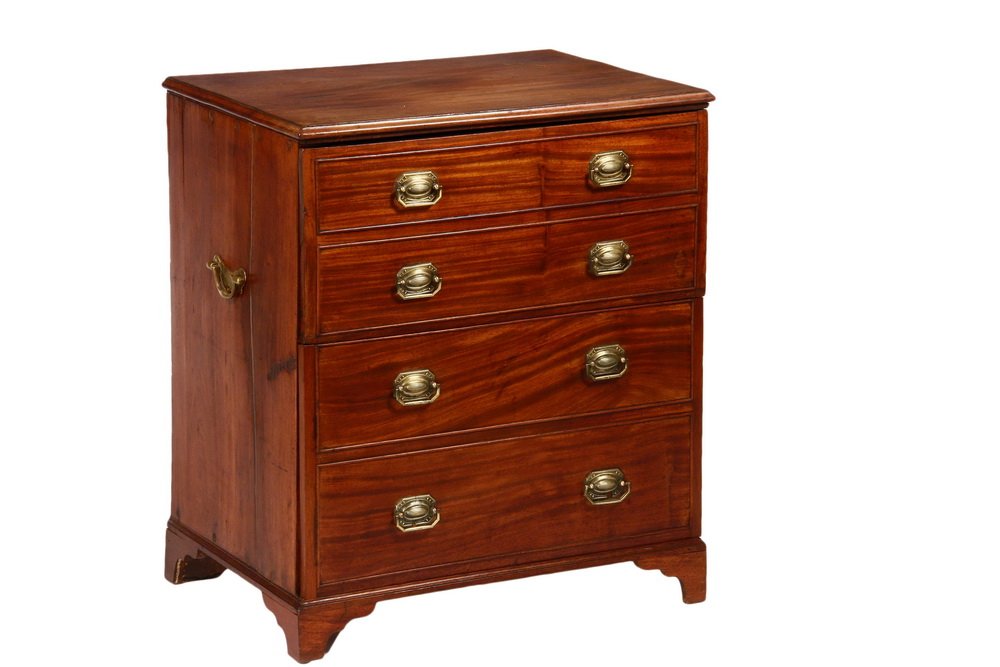 CHIPPENDALE BACHELOR CHEST - Small Dresser in figured (1 of 4)