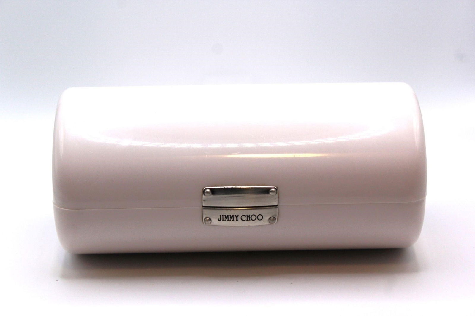 VINTAGE JIMMY CHOO MAGNETIC CLUTCH EYEGLASS CASE: Very pretty Vintage Beige White Acrylic Jimmy Choo Magnetic Clutch Hard Eyeglass CaseDimensions: 4"H x 6"W