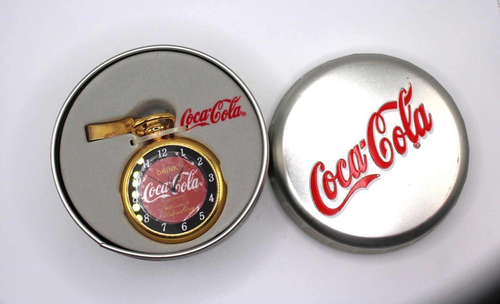 VINTAGE COCA-COLA WATCH WITH METAL CASE (1 of 4)