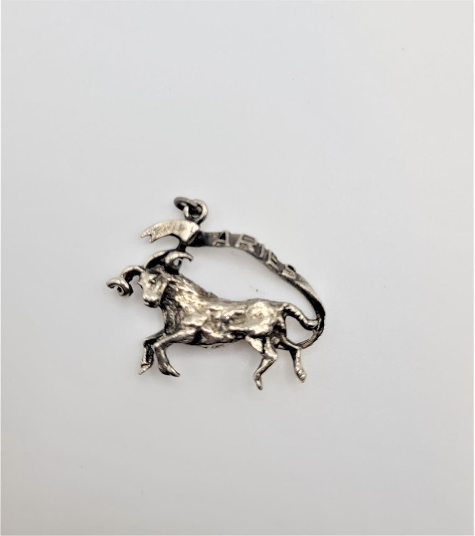 STERLING SILVER VINTAGE ARIES CHARM (1 of 4)
