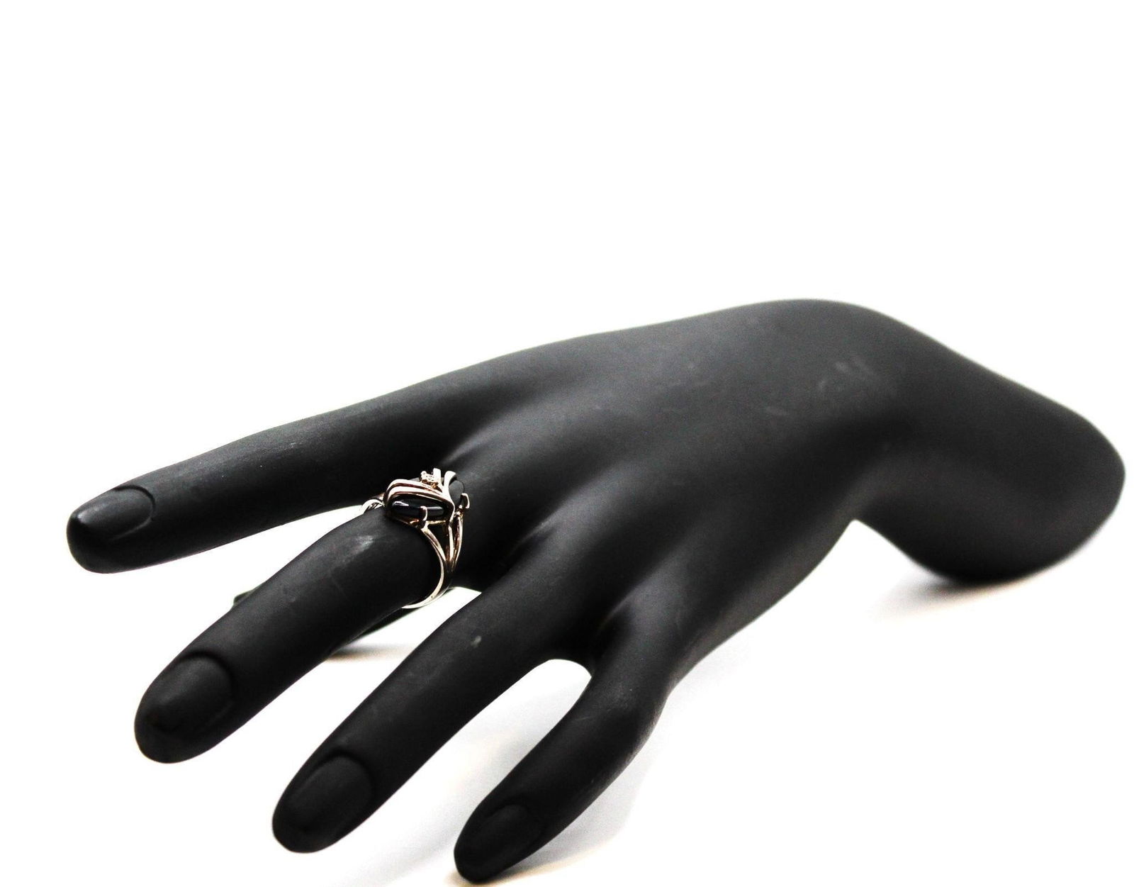 VTG  STERLING BLACK ONYX & DIAMOND RING SZ 5.5 (1 of 4)