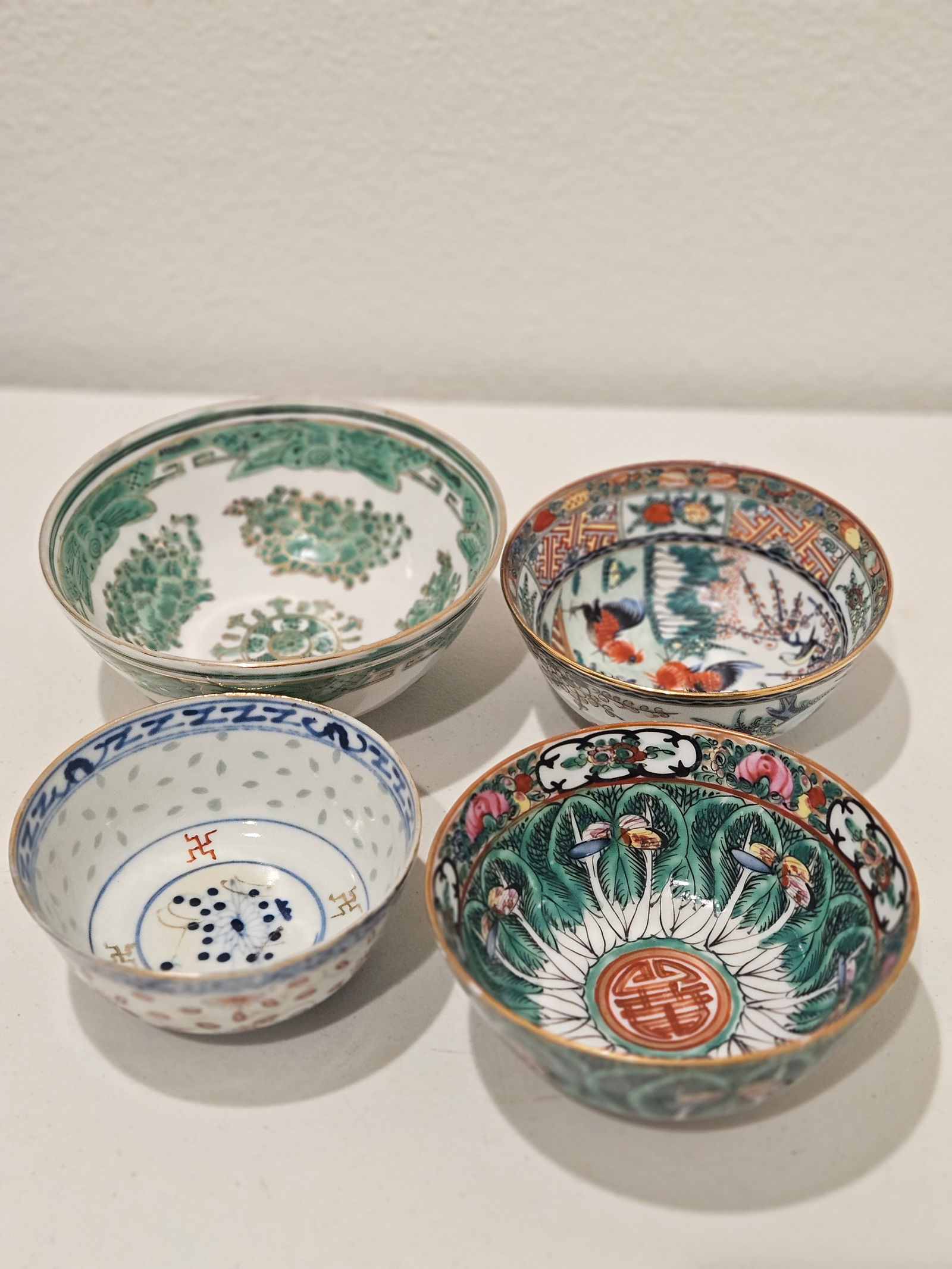 Four Chinese export bowl (1 of 7)