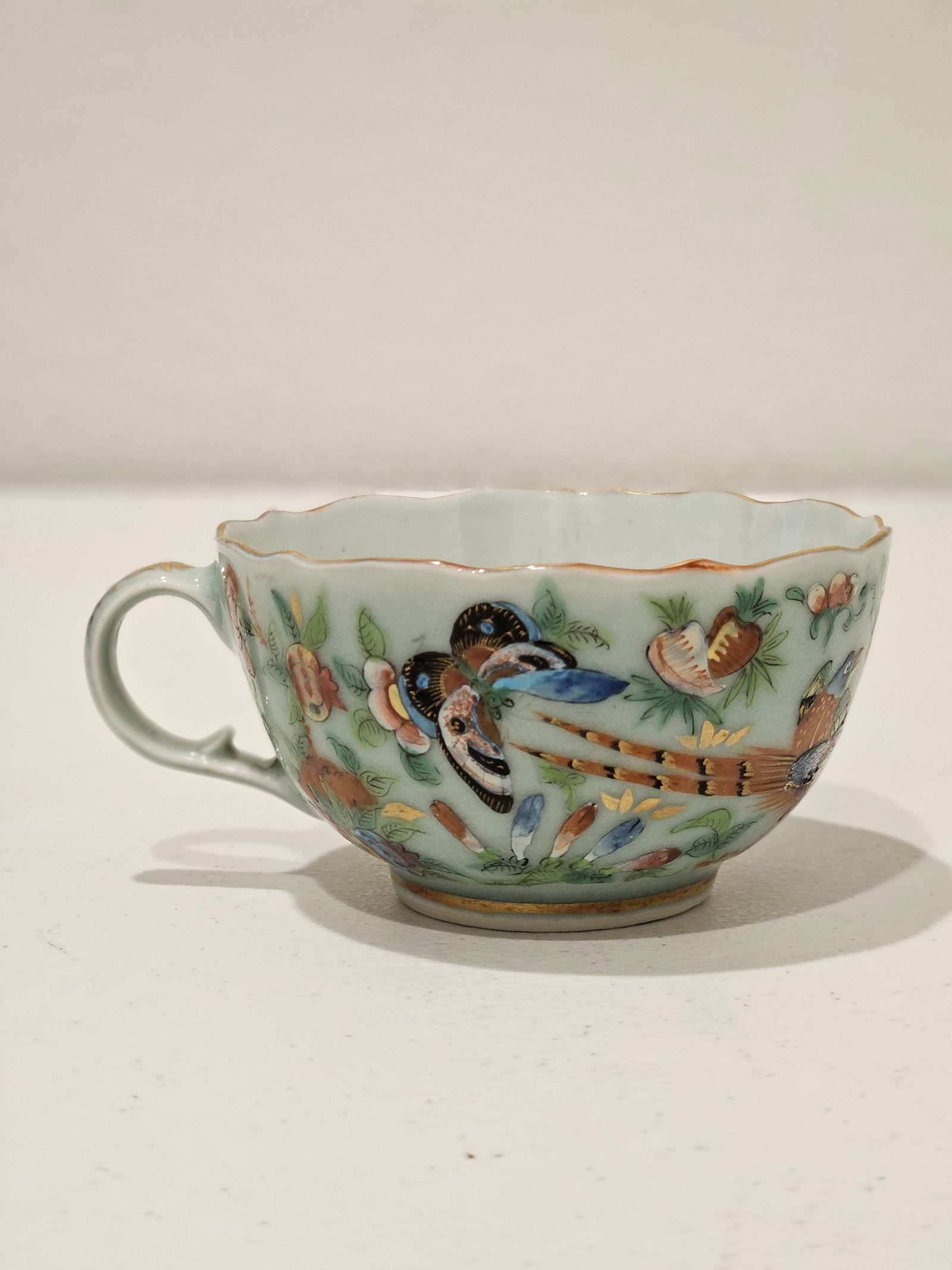Chinese export porcelain tea cup (1 of 7)