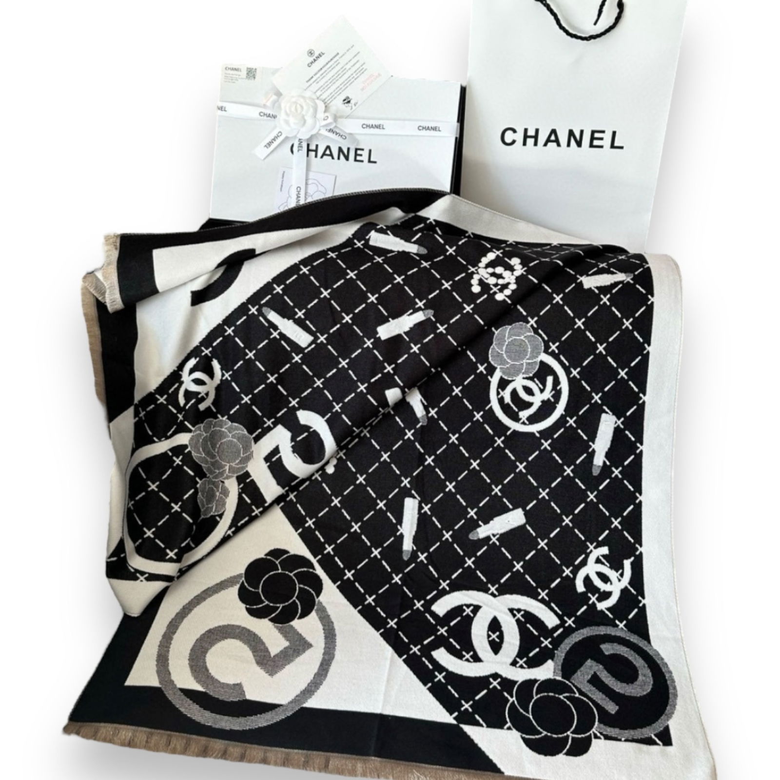 CHANEL No.5 Scarf Black/White W CC Logo & Original Box (1 of 5)