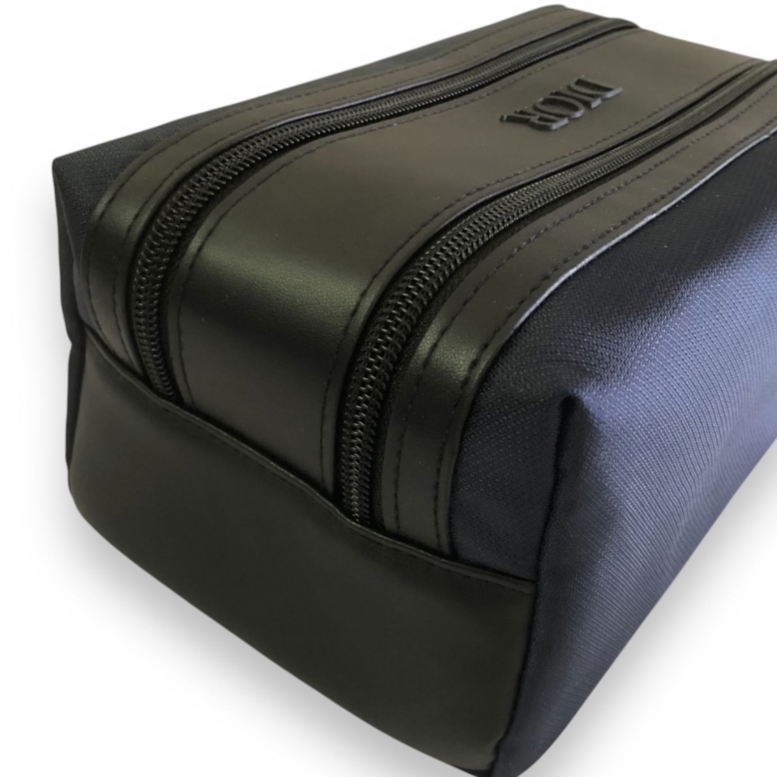 Christian DIOR Men's Dual Compartment Toiletry/Travel Bag (1 of 8)