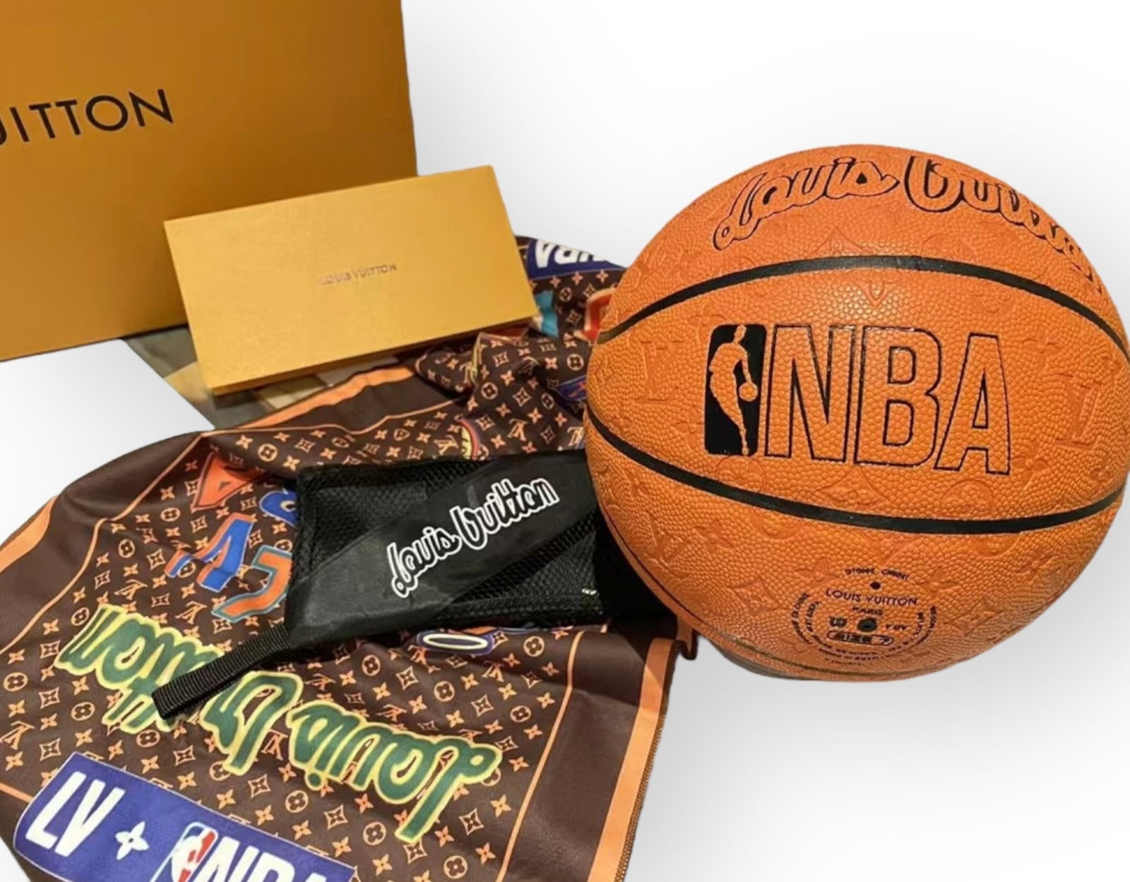 Louis Vuitton Collectors Piece Premium Basketball Gift Set (1 of 4)