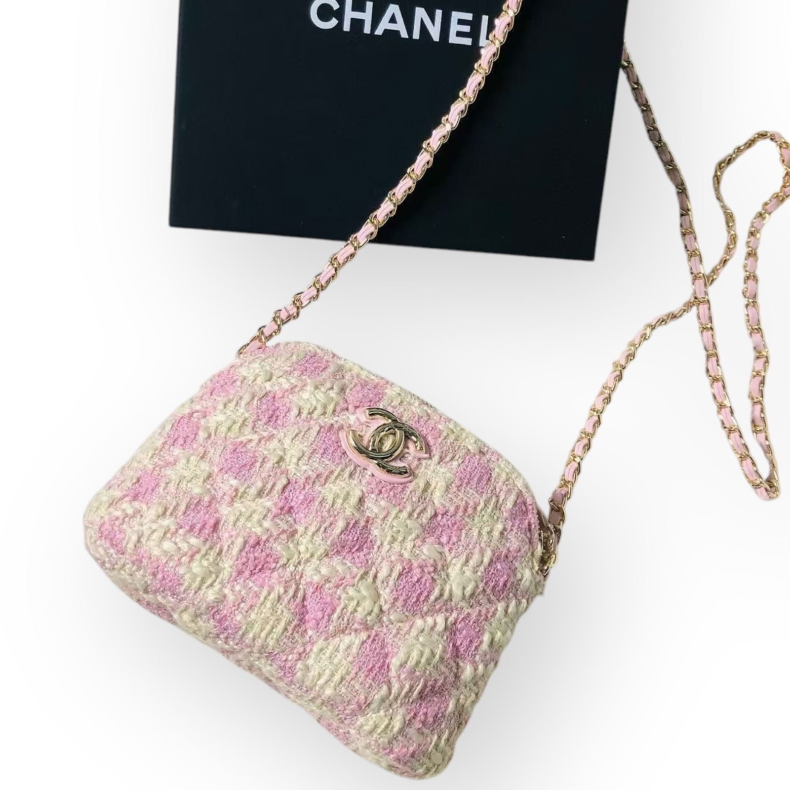 2025' CHANEL Pink/White Tweed Clutch With Chain & Original Box (1 of 6)