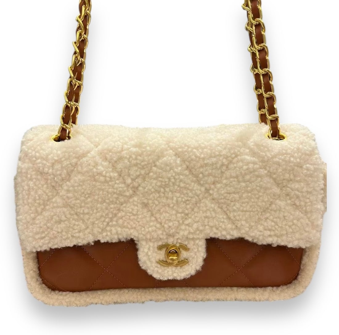 CHANEL Shearling Med Flap Beige & Brown Beaute Bag (1 of 8)