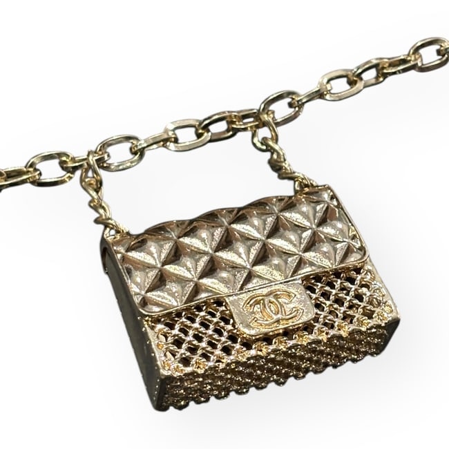 CHANEL Belt Gold Chain W/ Bag Charm Beaute Blt & Original Box (1 of 7)