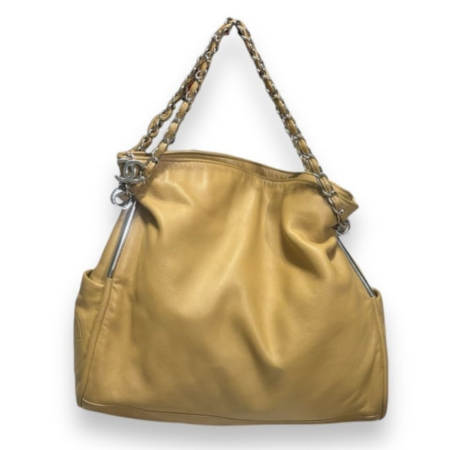 CHANEL Vintage Caramel/Silver Soft Leather Hobo Bag (1 of 10)