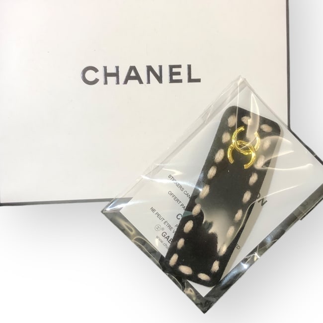 CHANEL Black Long Rectangle L.A Collection Hair Clip: • CHANEL • Gabrielle • Black • Hair Clip • White Trim • Gold CC Logo • Silver Tone Hardware • Shape: Long Rectangle • L.A Collection • Unopened/In Ori