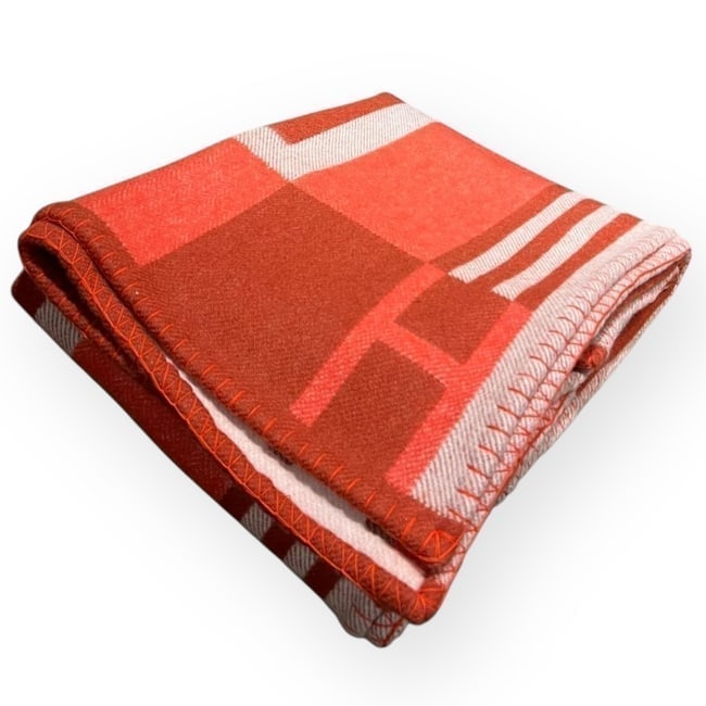 Hermes Red & White Ithaque H Logo Wool Blanket: • Custom Hermes Blanket • Ithaque • Wool • Red • Deep Red & White Accents • Signature H Logo • Wool/Polyester Fiber Mix • 70" x 53.1" (in) • Notice: The Th