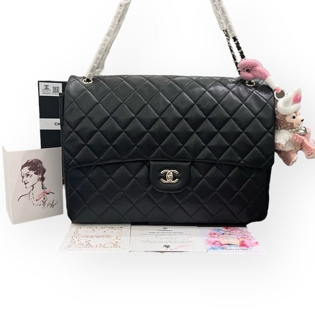 CHANEL XL Black Quilted Beaute Bag & Original Gift Bag (1 of 8)