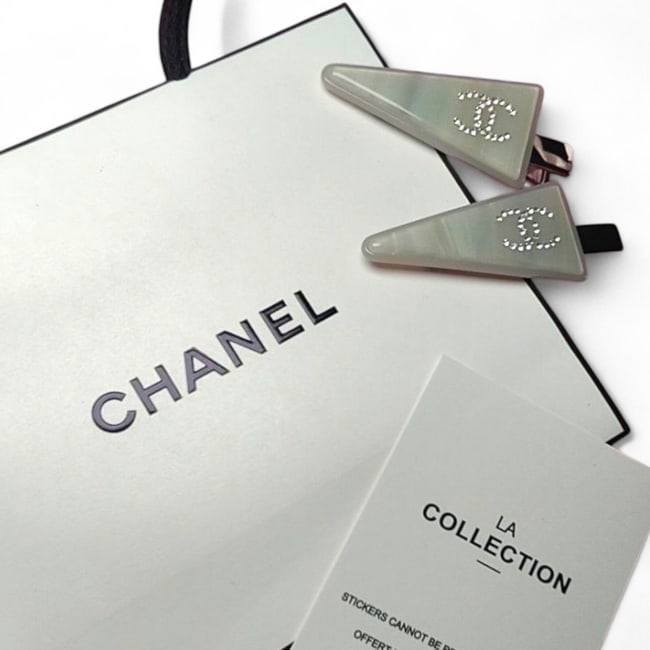 CHANEL 2Pc Grey/Rhinestone CC Triangle Beaute Hair Clips & Gift Bag (1 of 3)