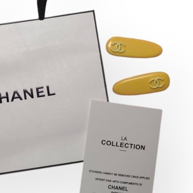 CHANEL Yellow/CC Logo Tear Drop Beaute Hair Clips & Gift Bag (1 of 3)