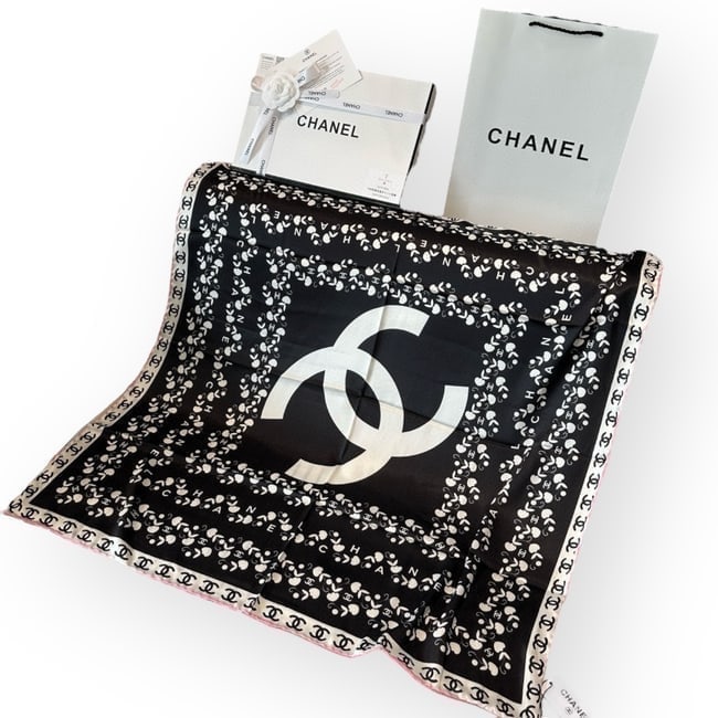 CHANEL Black/White/Pink Silk Beaute Scarf (1 of 6)