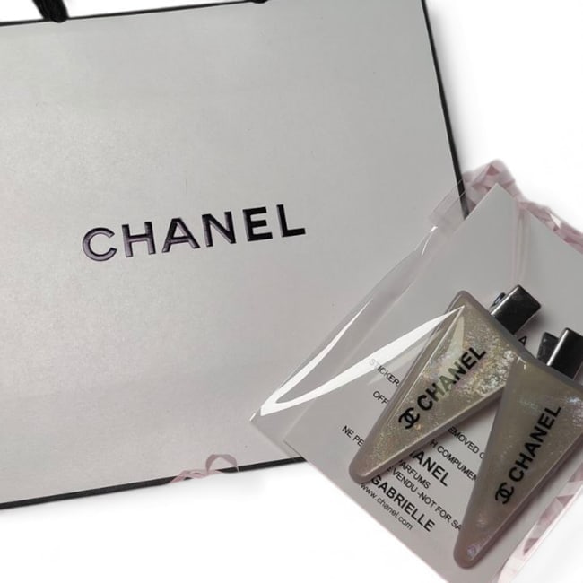 CHANEL 2Pc Silver Iridescent/Black CC Triangle Beaute Hair Clips & Original Gift Bag (1 of 3)