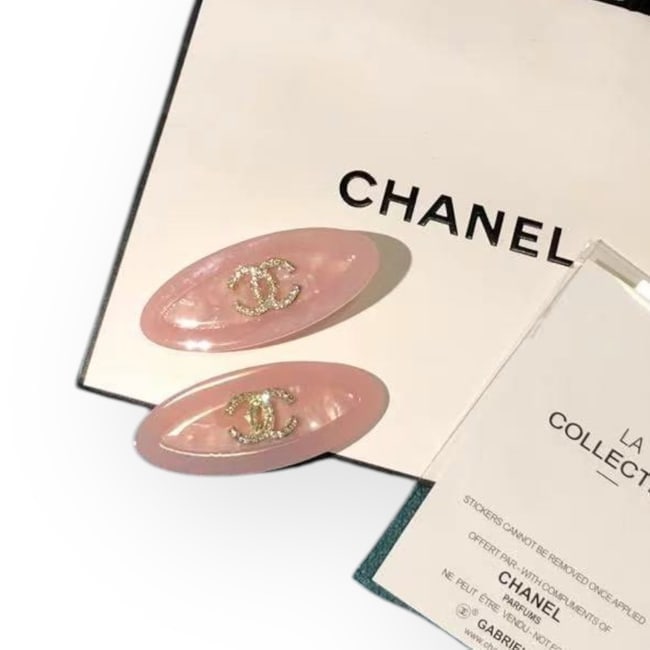 CHANEL 2Pc Pink/White Rhinestone CC Hair Clips & Gift Bag (1 of 4)