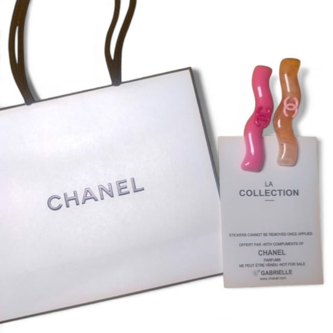 CHANEL 2Pc Orange/Pink Gradient Zig Zag Hair Clips & Gift Bag: • CHANEL • 2Pc Set • Hair Clips • Gabrielle • L.A Collection • Pink & Orange • Gradient Pattern • Reverse Color CC Logo • Shape: Zig Zag • Origina