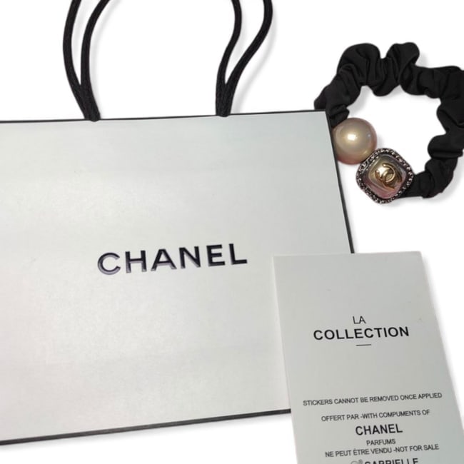 CHANEL Silver/Gold Square Pearl Detail Beaute Hair Tie & Gift Bag (1 of 4)