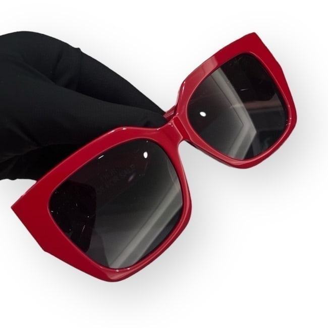 Christian DIOR Women's Red Oversized Square Beaute Sunglasses, Case, & Box (1 of 8)